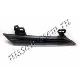 Фонарь декоративный под решеткой радиатора правый Nissan Murano Z51 '2010- 260131AA0C
