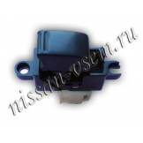 Кнопка управления правым стеклоподъемником Nissan Almera Classic B10 2541195F0A