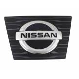 Эмблема решетки передняя Nissan X-Trail T32 рест. 628906FL0A 628906FL0A